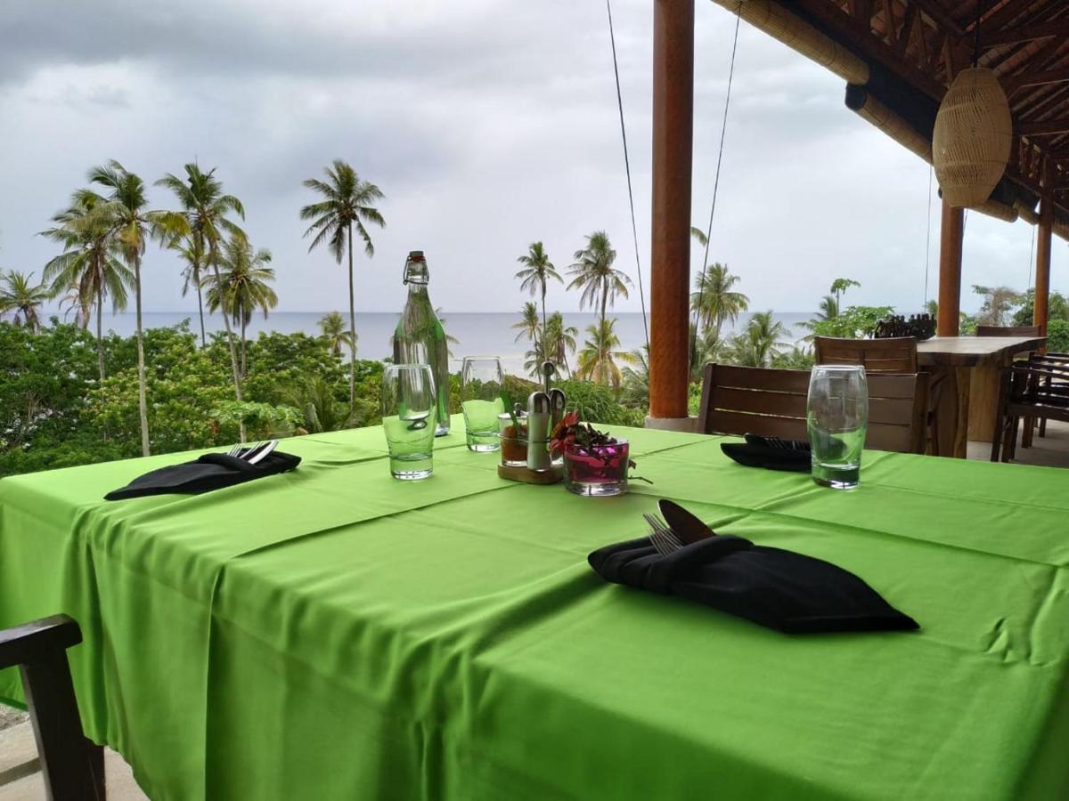 Marind Dive Eco Resort Waha Exteriör bild